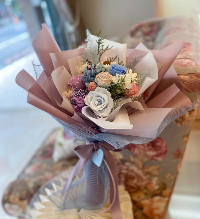 永生玫瑰花束 畢業花束 情人節花束 韓式花束 祝賀 禮物