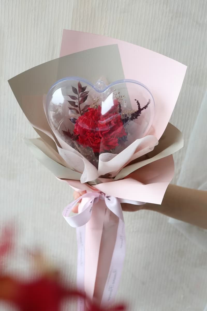 愛心泡泡永生康乃馨花束 3色