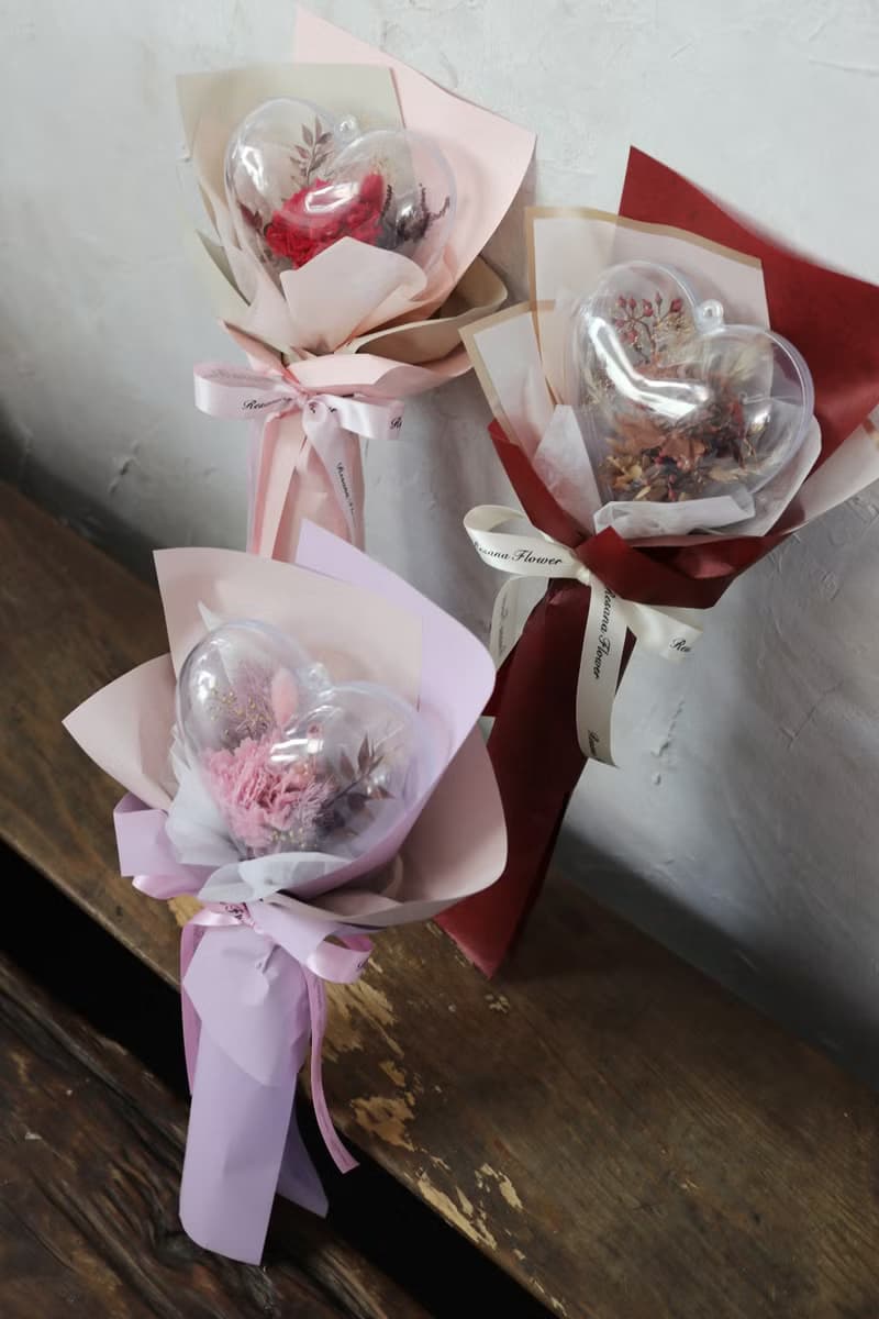 愛心泡泡永生康乃馨花束 3色