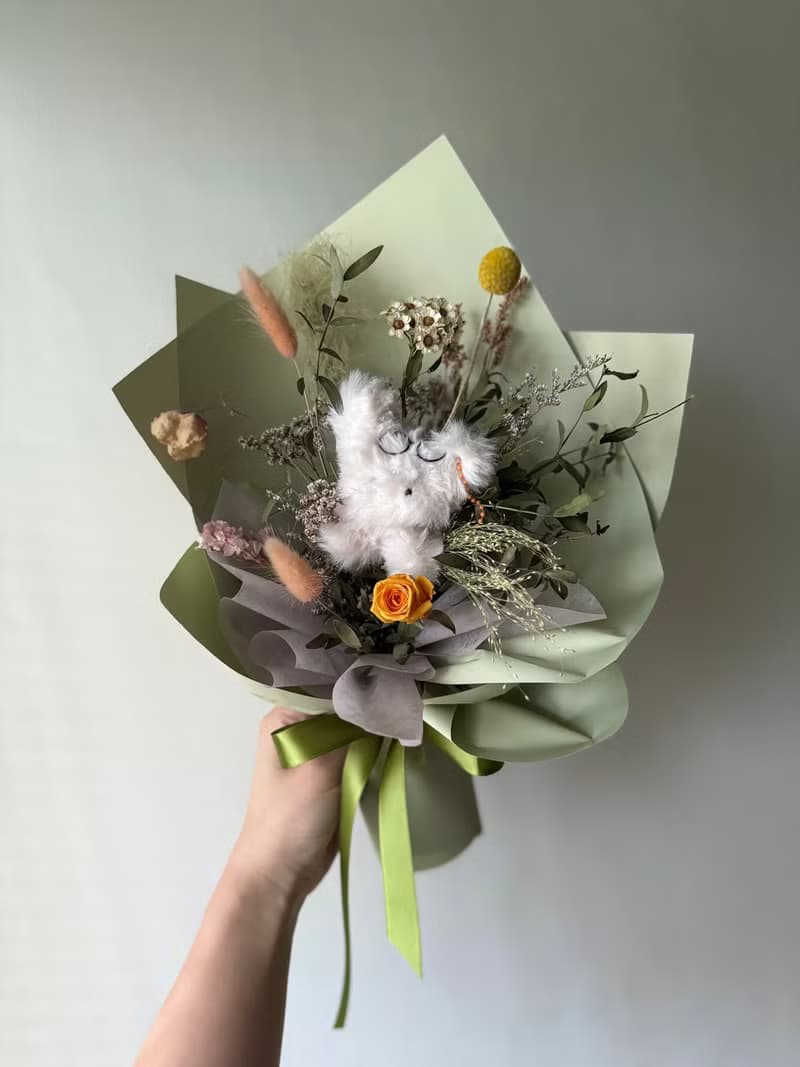 手工毛絨娃娃 乾燥花束 畢業花束