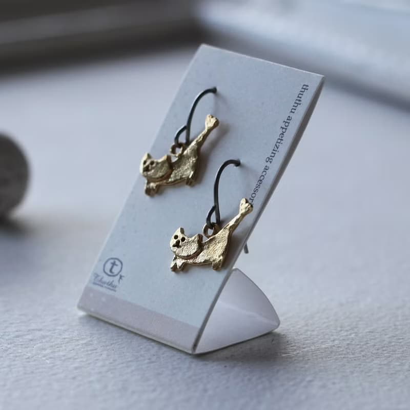 しっぽがハートねこ | ピアス | イヤリング | P570