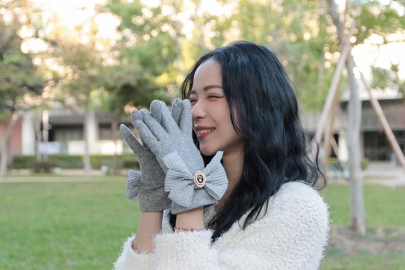 unni花香引蝶羊毛手套(禦寒.保暖.) 保暖 禦寒 絨毛 擋風 gloves