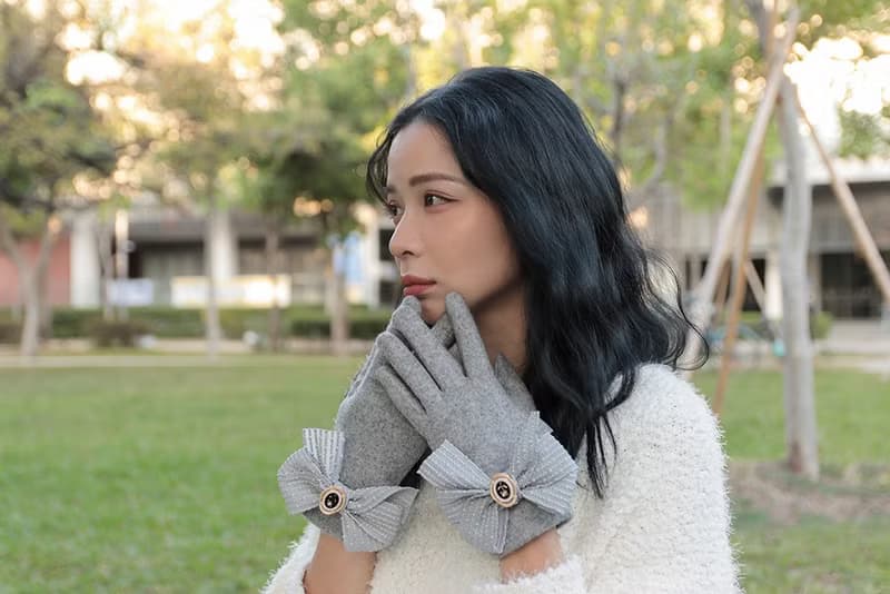 unni花香引蝶羊毛手套(禦寒.保暖.) 保暖 禦寒 絨毛 擋風 gloves