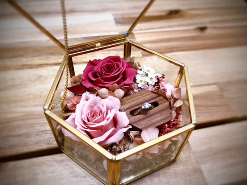 Miss。花謎 【永恆之愛】六角花盒 戒盒 婚禮 永生花香水