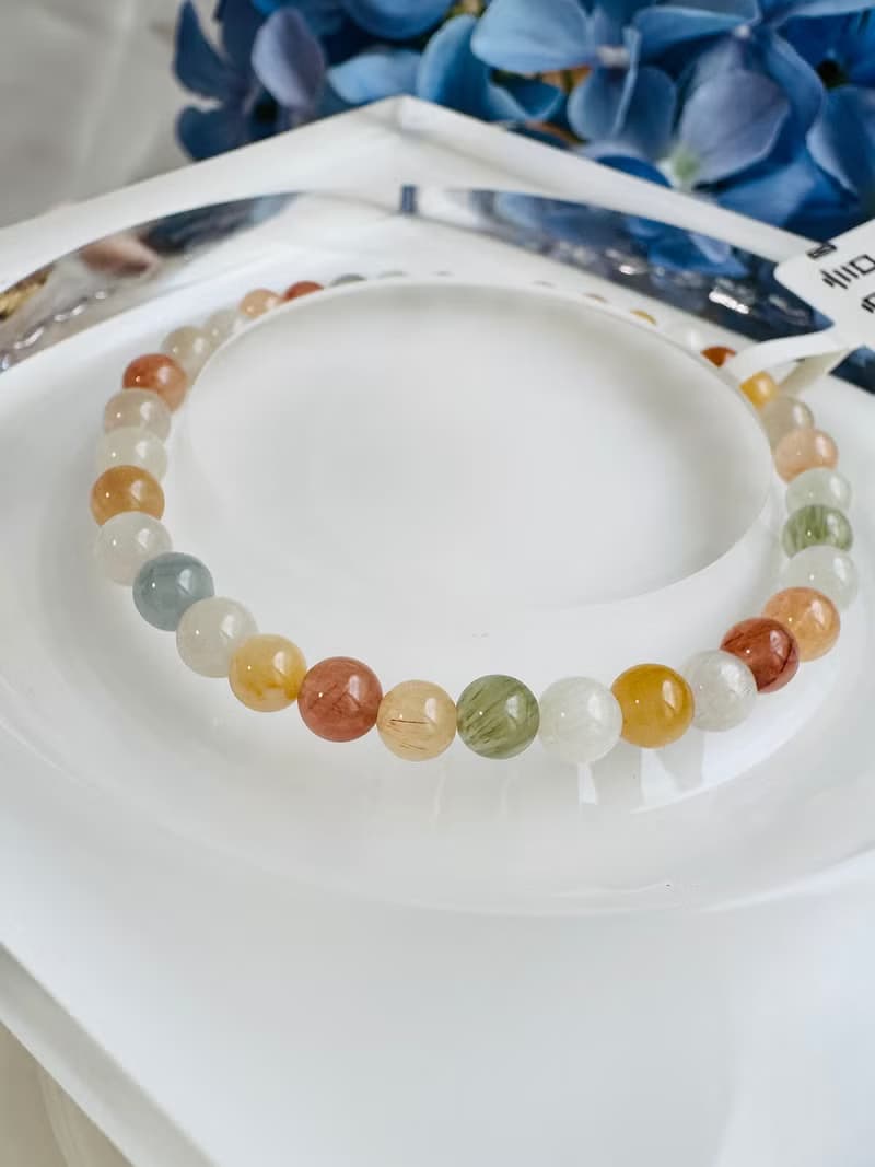 畢業級貓眼濃色彩兔毛水晶4.6-5mm6.68g滿順帶稀有灰兔毛