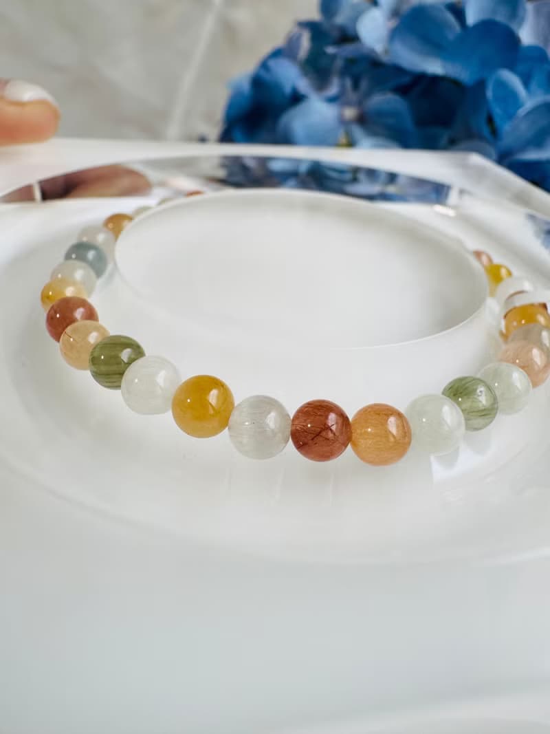 畢業級貓眼濃色彩兔毛水晶4.6-5mm6.68g滿順帶稀有灰兔毛