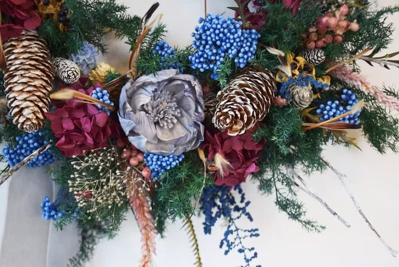 永生雪松玫瑰果實聖誕花圈