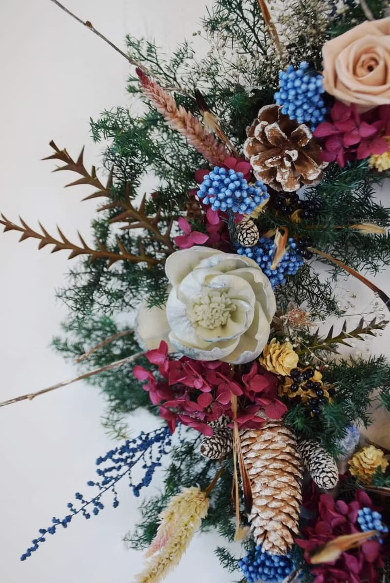 永生雪松玫瑰果實聖誕花圈