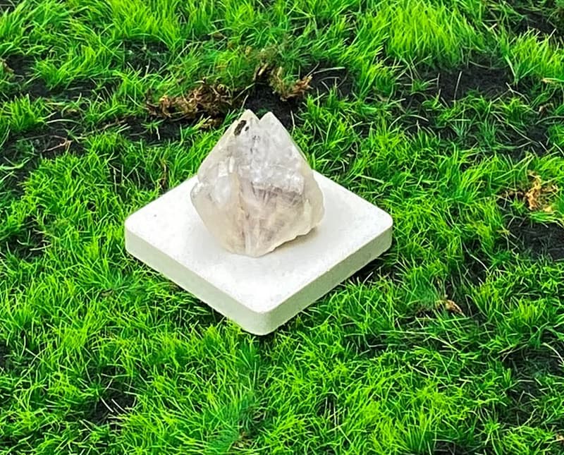 天然原礦能量白水晶共生綠簾石 療癒 開運