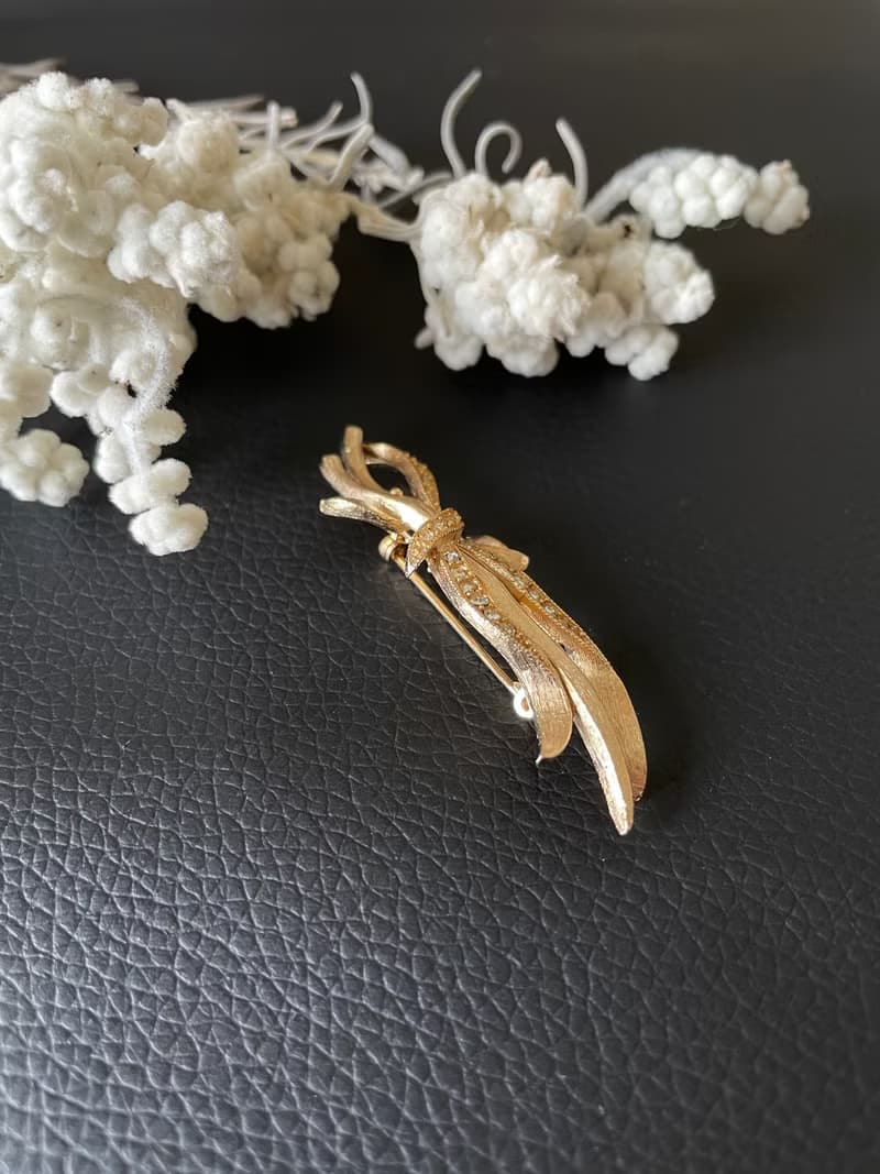 古董金色花束緞帶別針胸針 B877