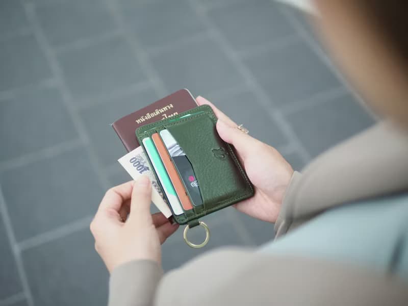 June (Green) :  Multi-card holder, card case, Slim wallet, Green wallet