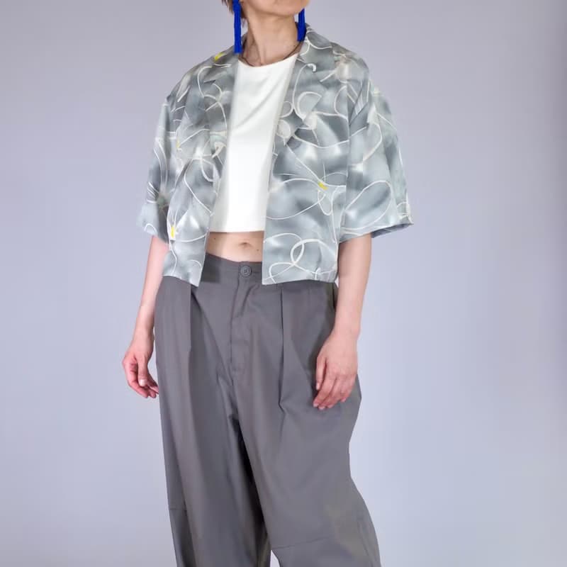 【日本製造】日本復古和服翻版、短款襯衫女式 M-L、絲綢、蝴蝶