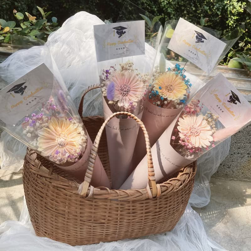 畢業季漸層小太陽甜筒單支花 乾燥花/聖誕節/畢業花束/畢業季