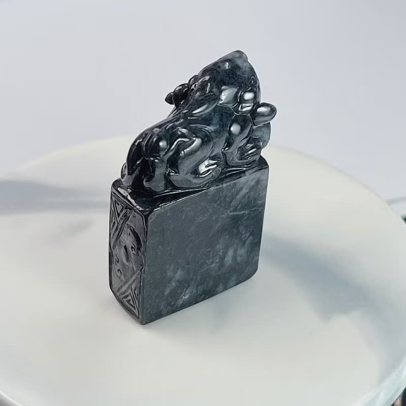【招財神獸】烏雞翡翠貔貅印章 | 天然緬甸玉翡翠A貨 | 送禮