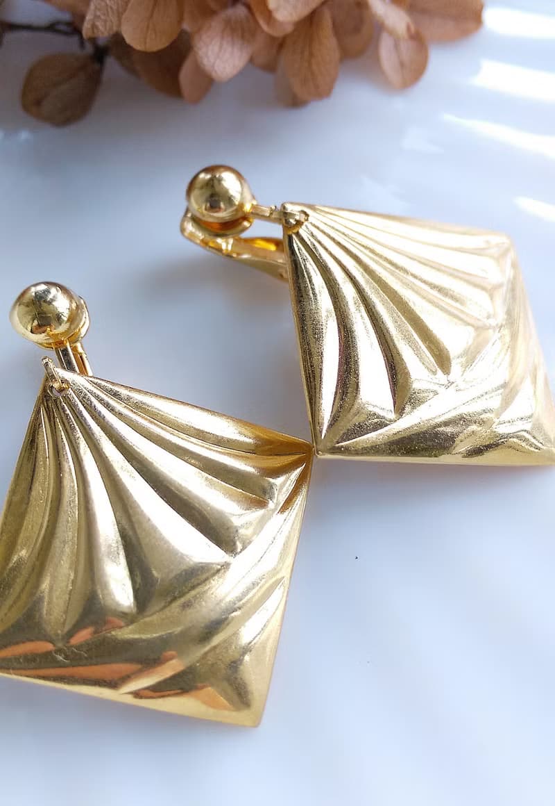 Vintage Jewelry 西洋古董飾品  摩登垂墜都會風采 夾式耳環