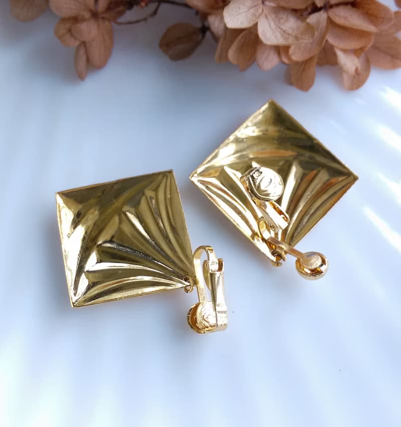 Vintage Jewelry 西洋古董飾品  摩登垂墜都會風采 夾式耳環