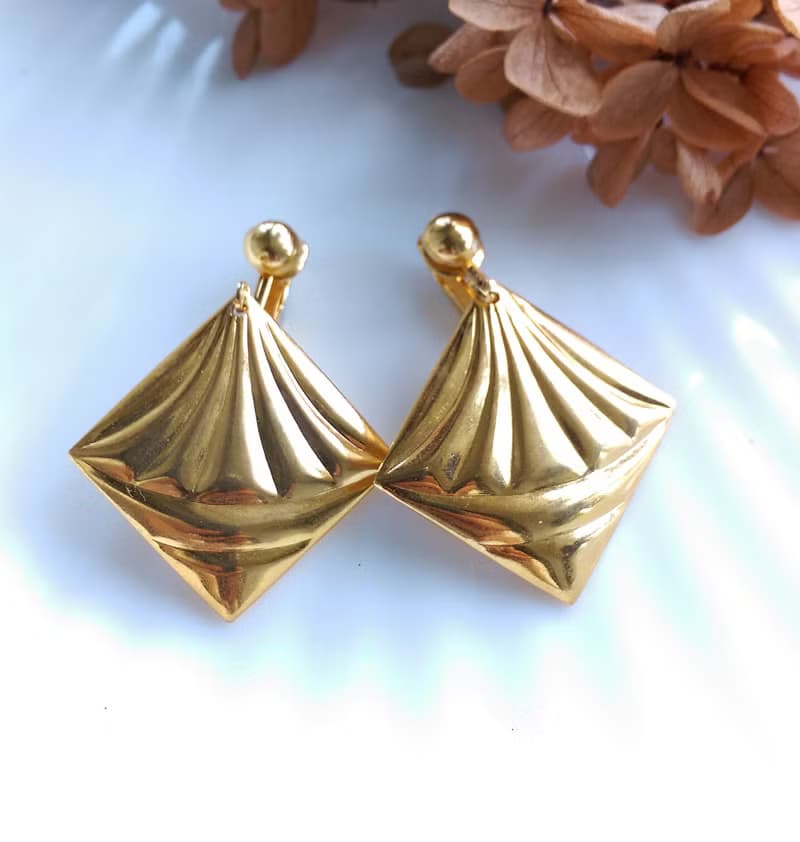 Vintage Jewelry 西洋古董飾品  摩登垂墜都會風采 夾式耳環