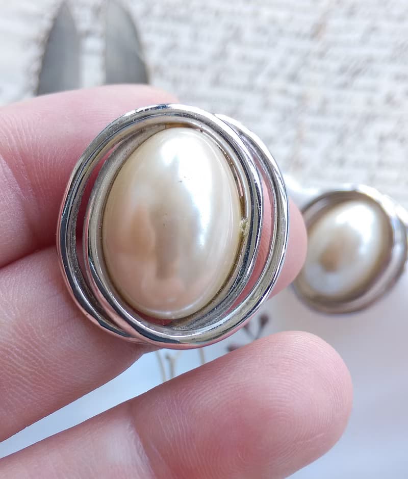 Vintage Jewelry 西洋古董飾品 RICHELIEU 優雅 仿珠 針式耳環