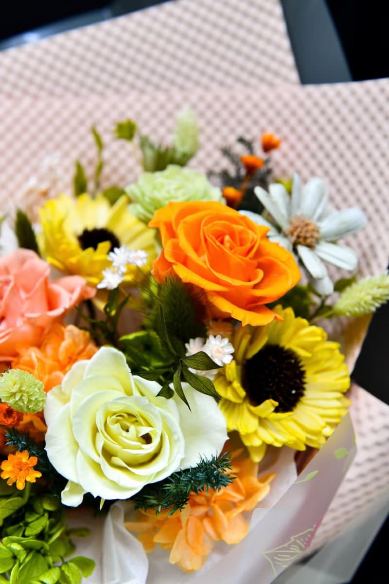 恬靜朝陽花束 Serenity Sunrise Bouquet