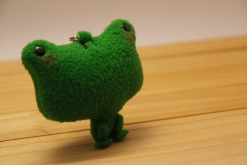 Bucute 擦拭手機螢幕┃ 青蛙手機吊飾┃附耳機塞┃禮物