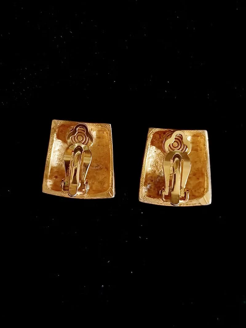 vintage jewelry  簡約刷金紋梯形 夾式耳環