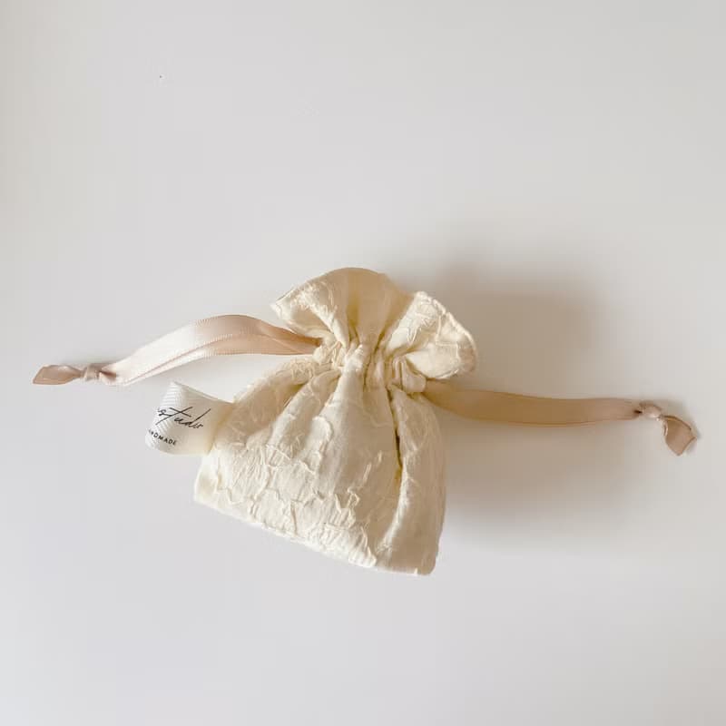 奶油花束 日系 可愛 米黃 10*10迷你束口袋 ggoomstudio