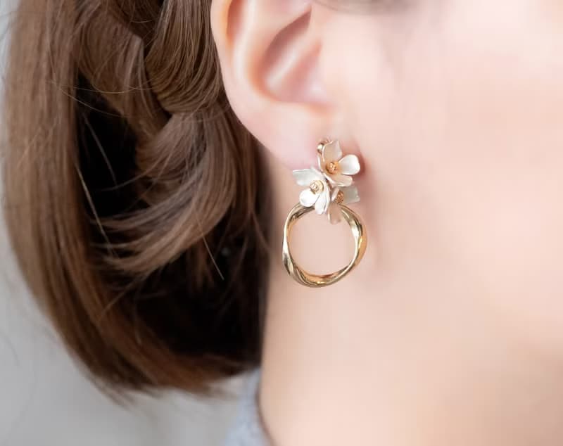 【K14gf】スノーフラワーとツイストリング　ピアス(イヤリング変更可)