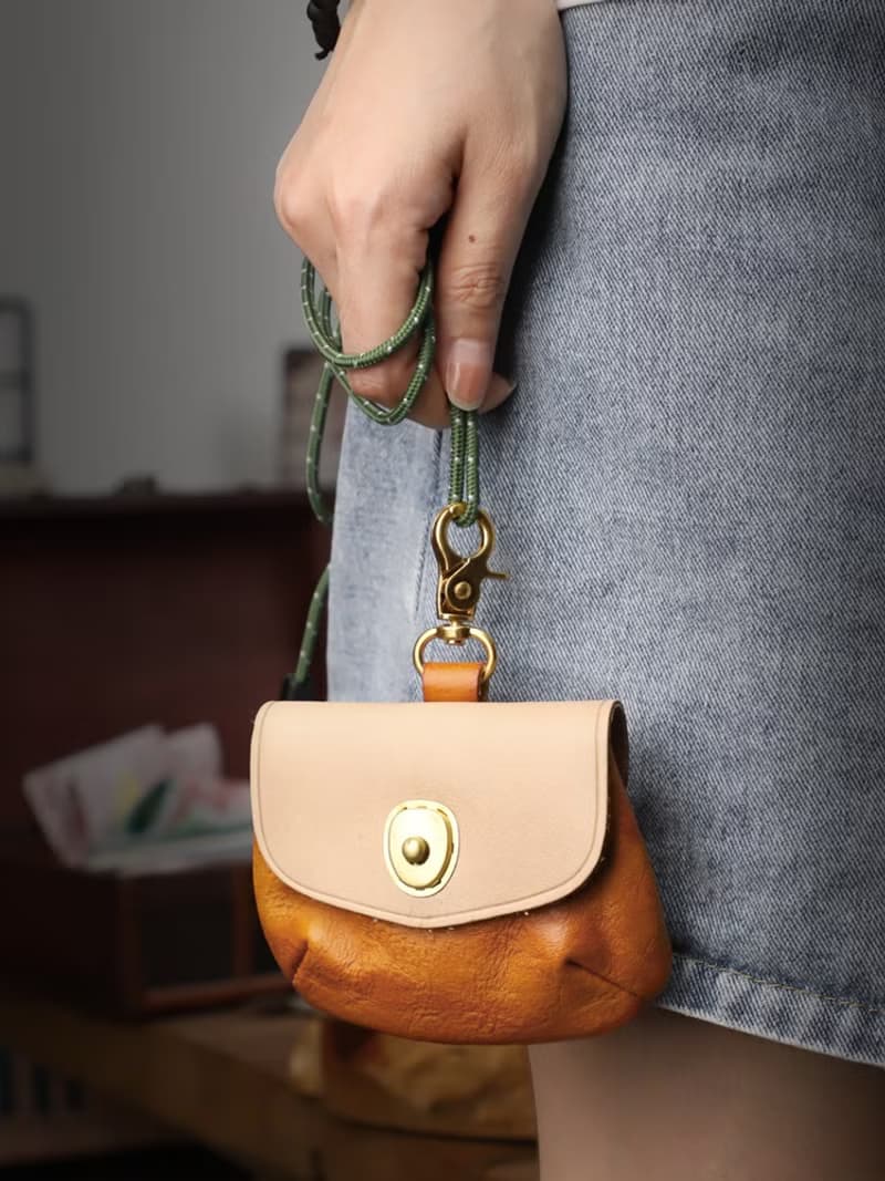 優質植鞣牛皮零錢包 萬用收納包 可掛脖