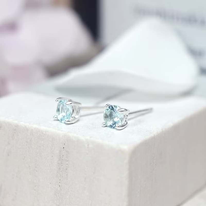 冰河藍 圓形純銀 4mm 單鑽耳環 爪鑲 925純銀 女生耳環 男生耳環