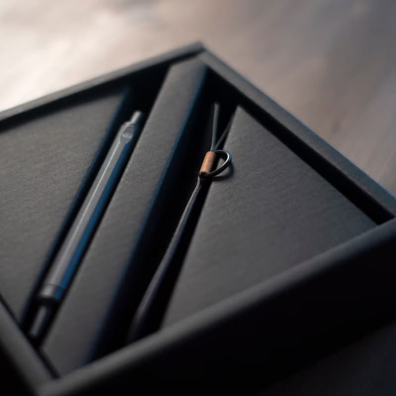 【HMM禮盒】交換禮物隨身書寫禮盒 - 義大利半植鞣筆套/霧黑