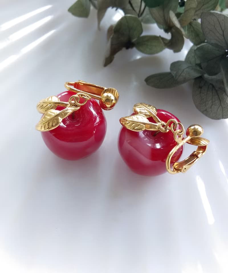 Vintage Jewelry 西洋古董飾品 可愛垂墜 紅蘋果 圓潤 夾式耳環