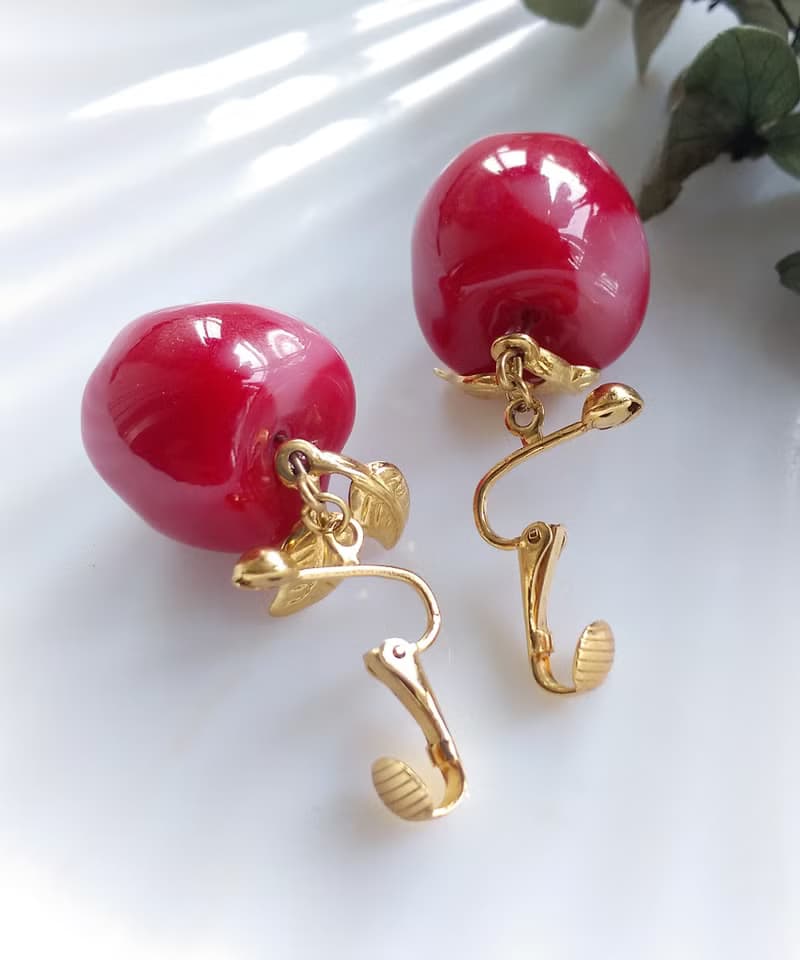 Vintage Jewelry 西洋古董飾品 可愛垂墜 紅蘋果 圓潤 夾式耳環
