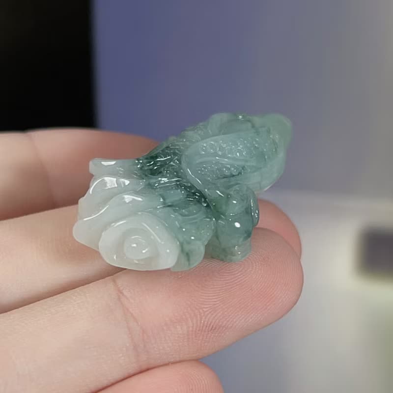 飄藍花翡翠巧雕白菜 | 天然緬甸A貨翡翠 | 送禮