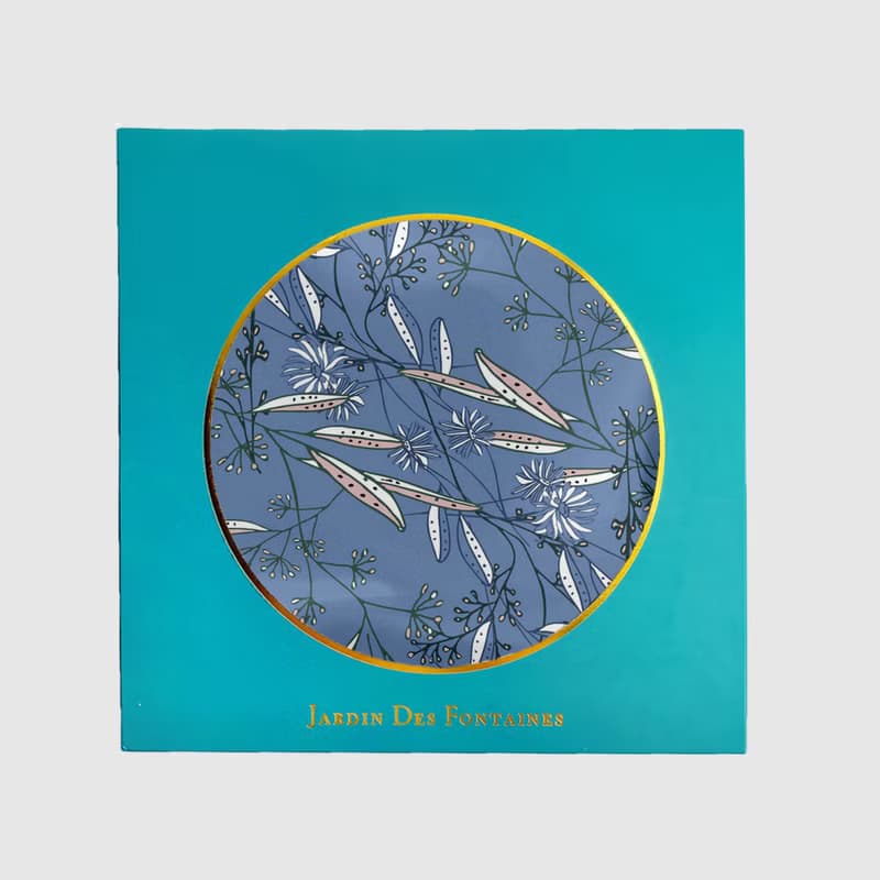 普羅旺斯蔚藍 聖維塔利亞 大方巾絲巾90厘米 Jardin Des Fontaine