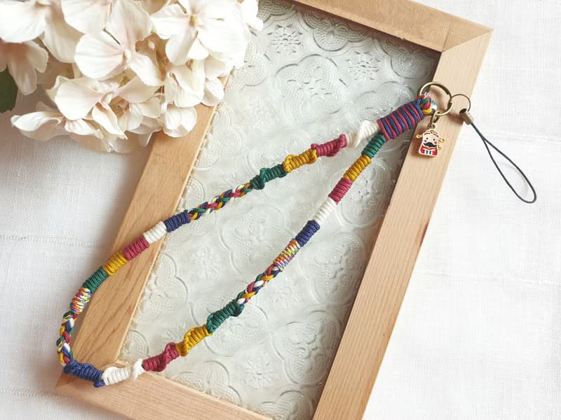 Paris*Le Bonheun。細繩的纏繞。編織手腕繩(五元素)