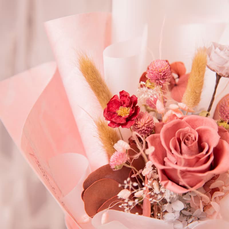 【草莓牛奶】乾燥花 永生花花束 小花束 / 生日 告白 情人節