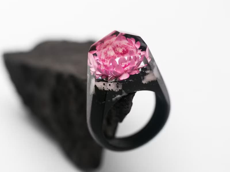 Wooden resin Ring Lotus with natural dried flower