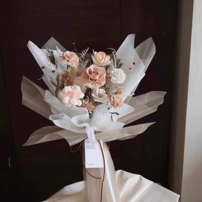 杏仁奶茶色 情人節玫瑰花束 擴香花束 生日 週年禮物