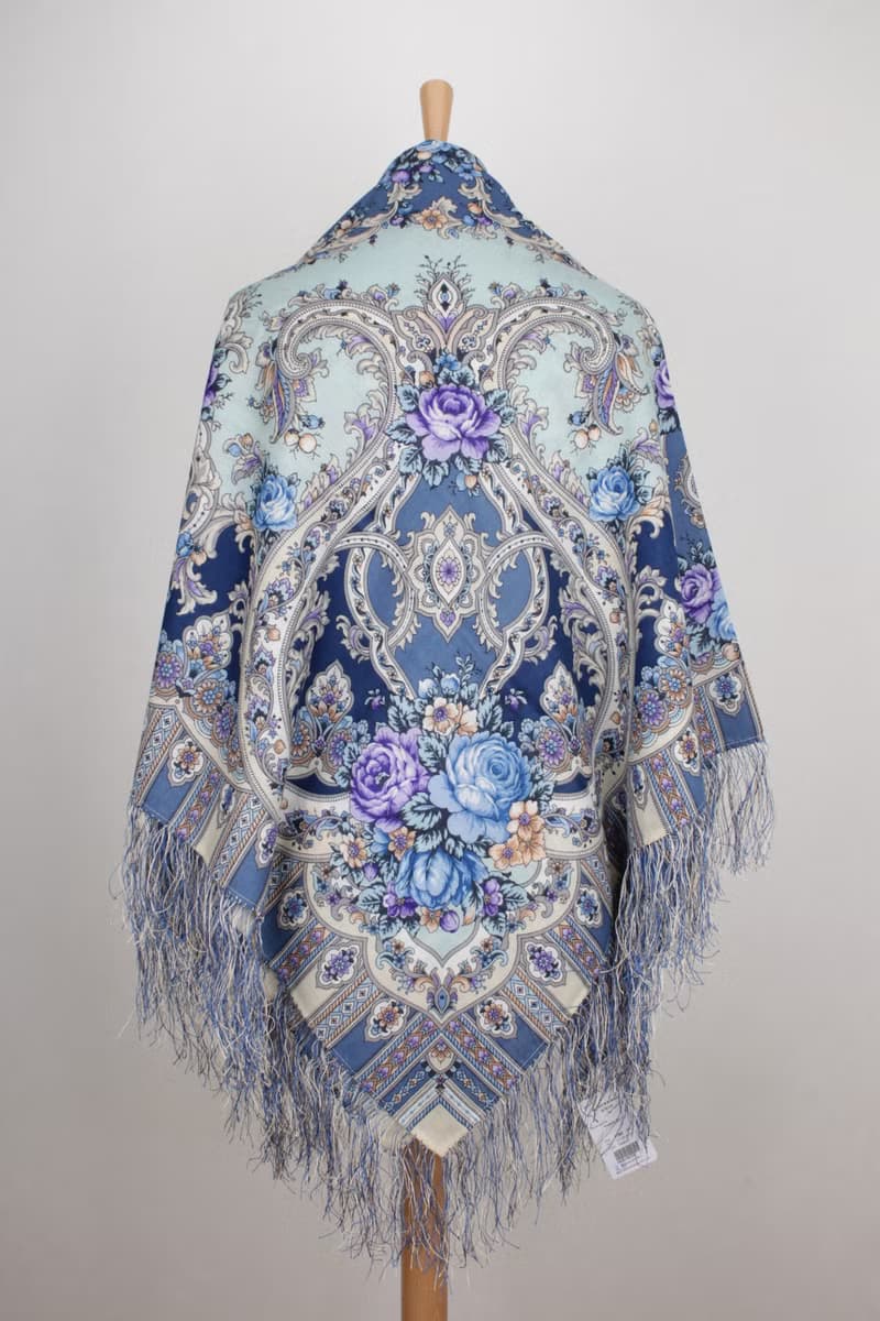 Pavlovo Posad Russian Shawl 100% Wool Scarf 125x125 cm Wrap Silk Fringe 1782-61