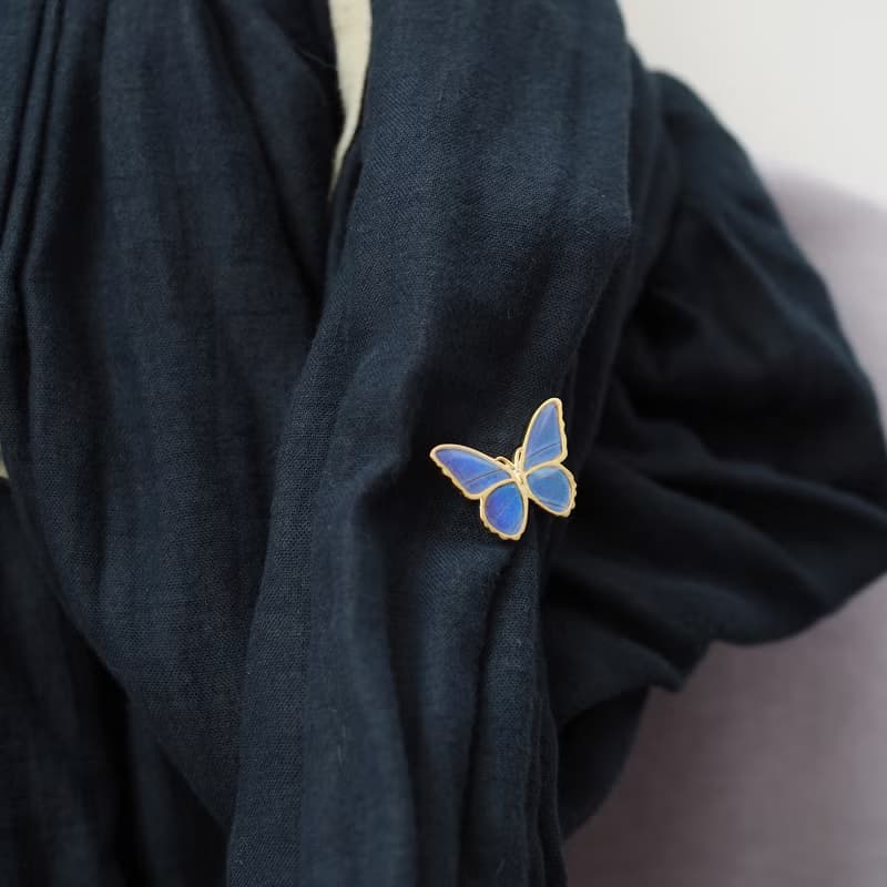 モルフォ蝶のアンティークピンブローチ