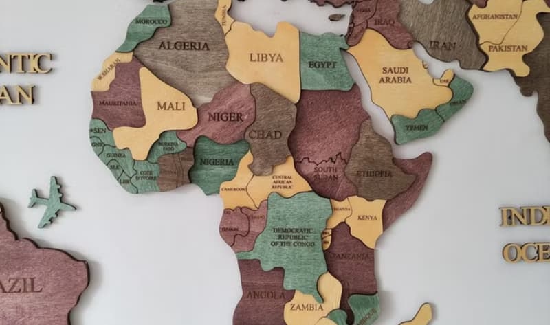Anti-Allergic (1) Painted World Map-Wall Decoration for Homes and Offices
