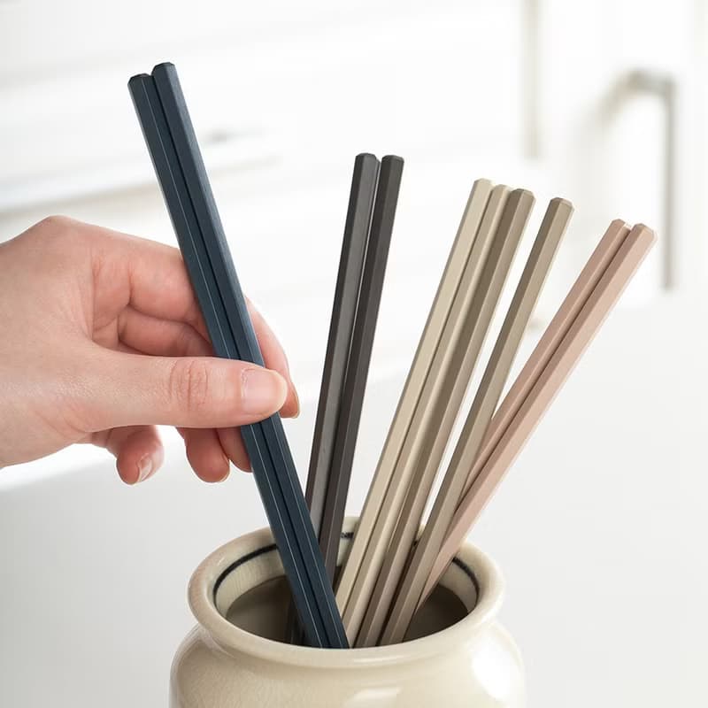 日本霜山 莫蘭迪色系防滑六角抗菌筷-5雙入X3包-多色可選