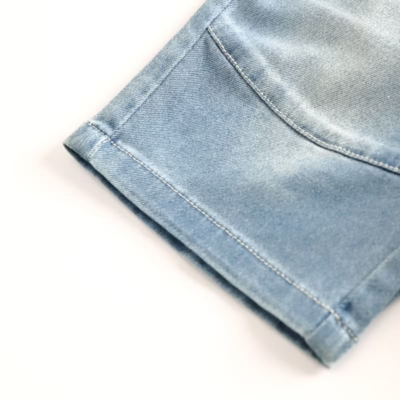 【出清優惠】 小怪獸刺繡牛仔七分褲  黑/藍