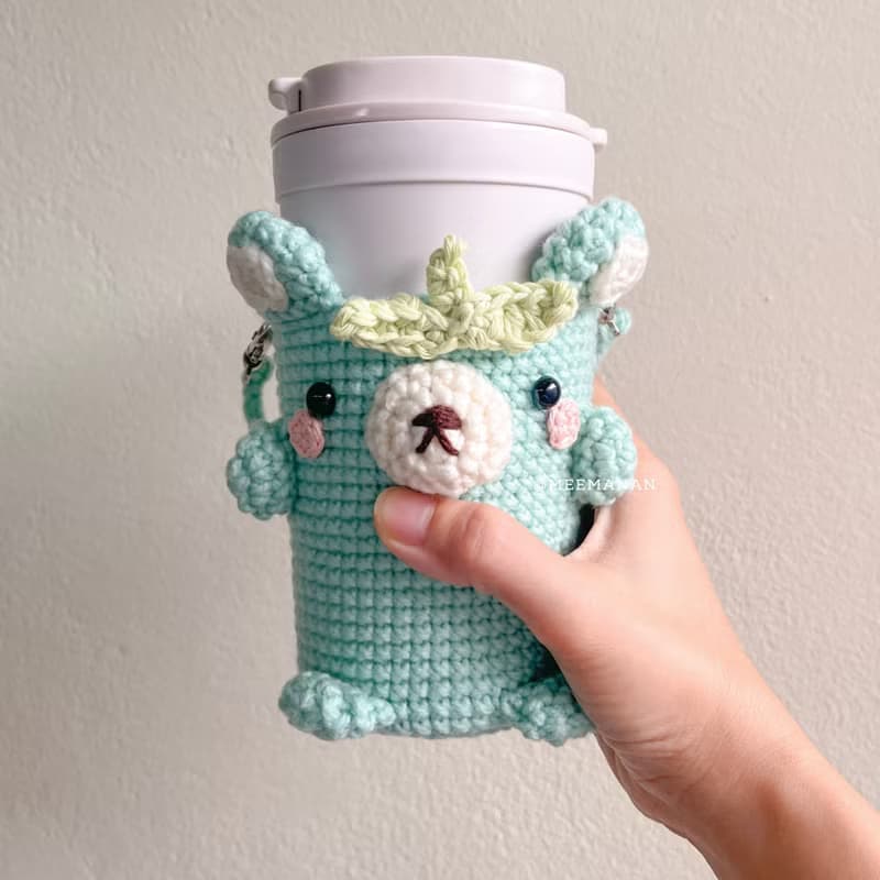 Green Bear Coffee Sleeve 16 oz | Cute Crochet Cozy for Iced Drinks