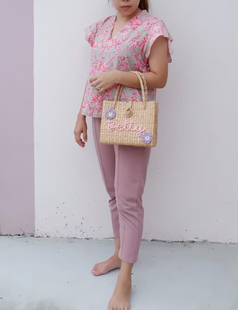 Custom made gifts, woven bags, Straw tote bags, 稻草手提袋 草編包