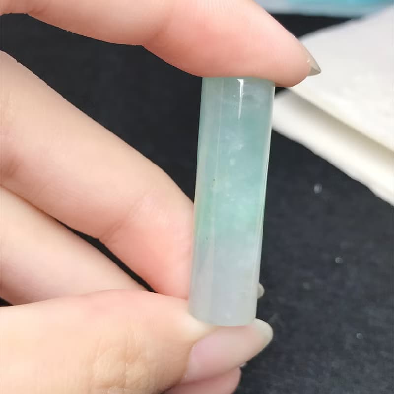 冰種飄綠翡翠圓玉印章 | 天然緬甸玉A貨翡翠 | 送禮