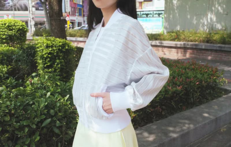 UUIN  _ 灰條紋小外套