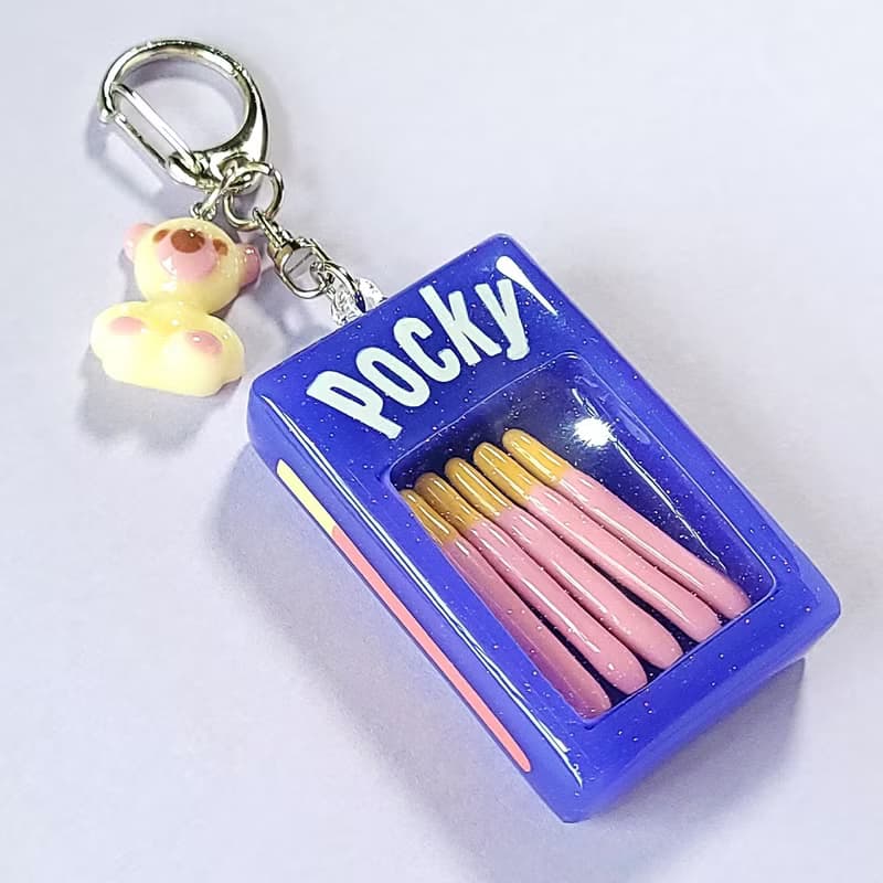 個人化 葡萄Pocky搖搖樂+小熊巧克力 鑰匙圈 英文名字 Shaker