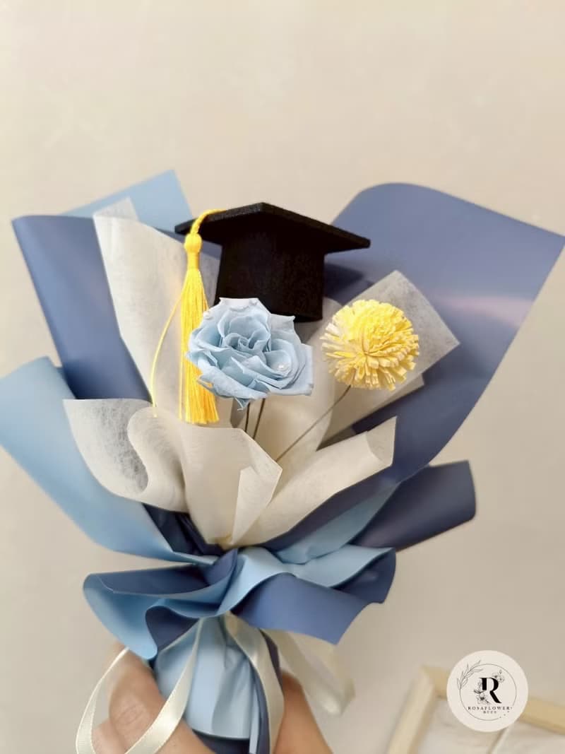 蘿莎花兒 日本永生玫瑰珍珠點綴系列 畢業小花束