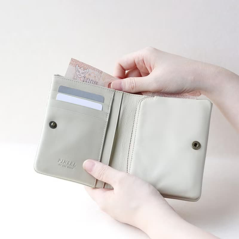 pinsel wallet : tofu cream
